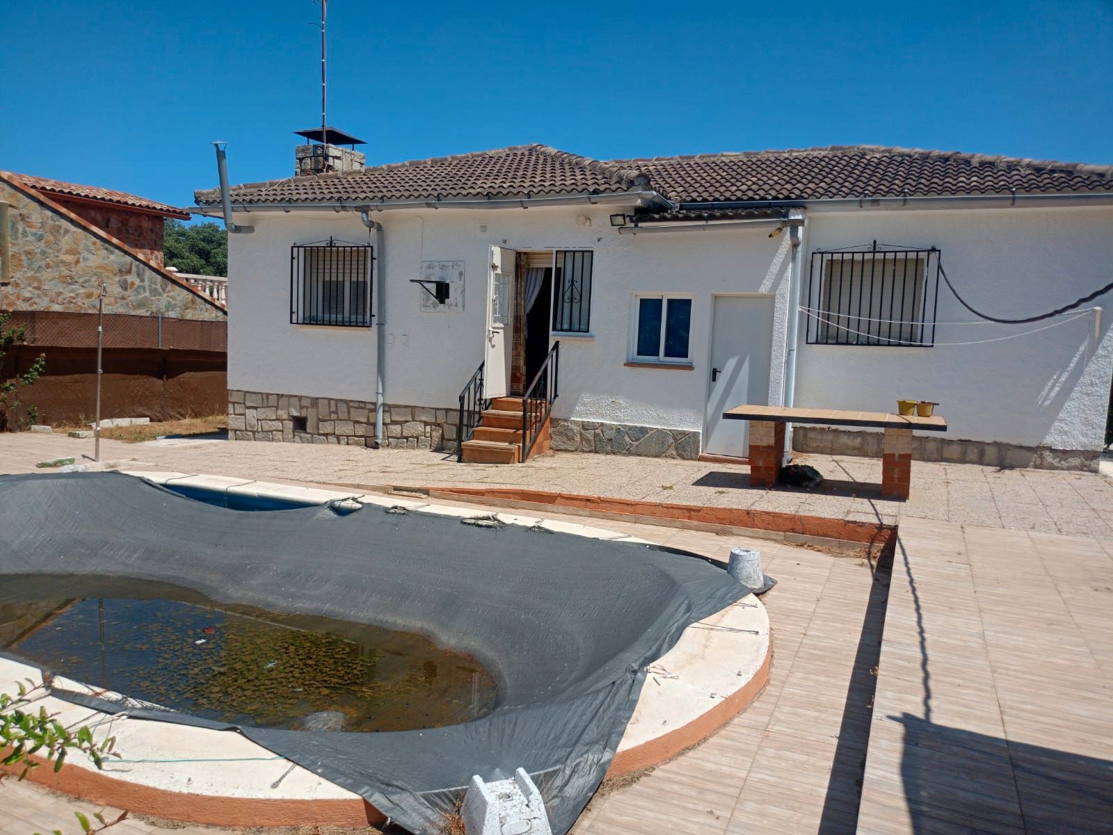 Swimming pool of House or chalet for sale in Hormigos  with Air Conditioner, Heating and Private garden
