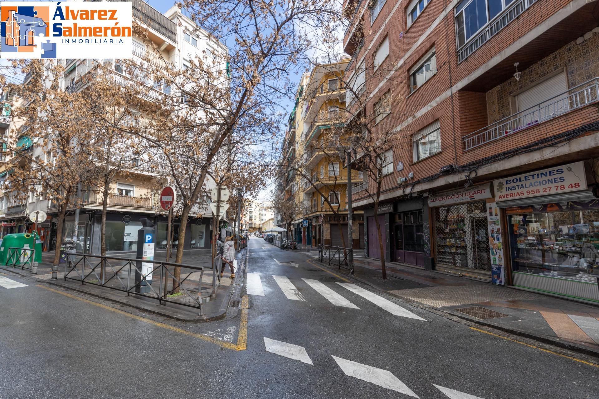 Exterior view of Flat for sale in  Granada Capital  with Parquet flooring