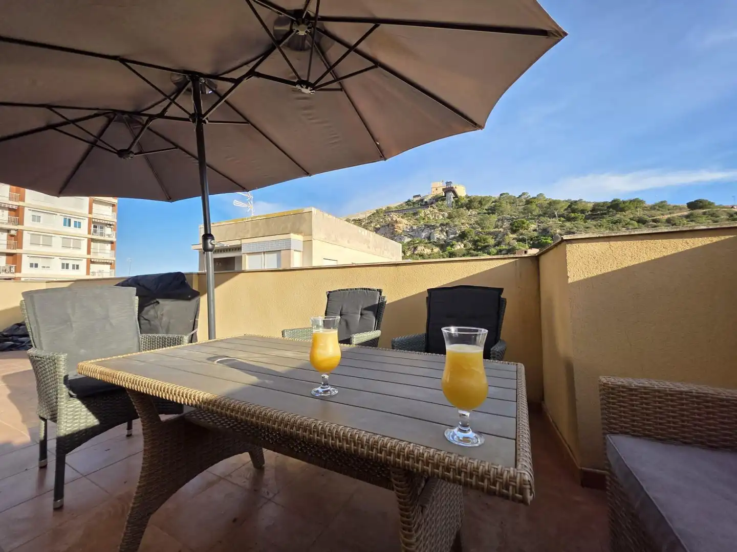 Terraza de Apartamento de alquiler en Águilas con Aire acondicionado, Terraza y Amueblado