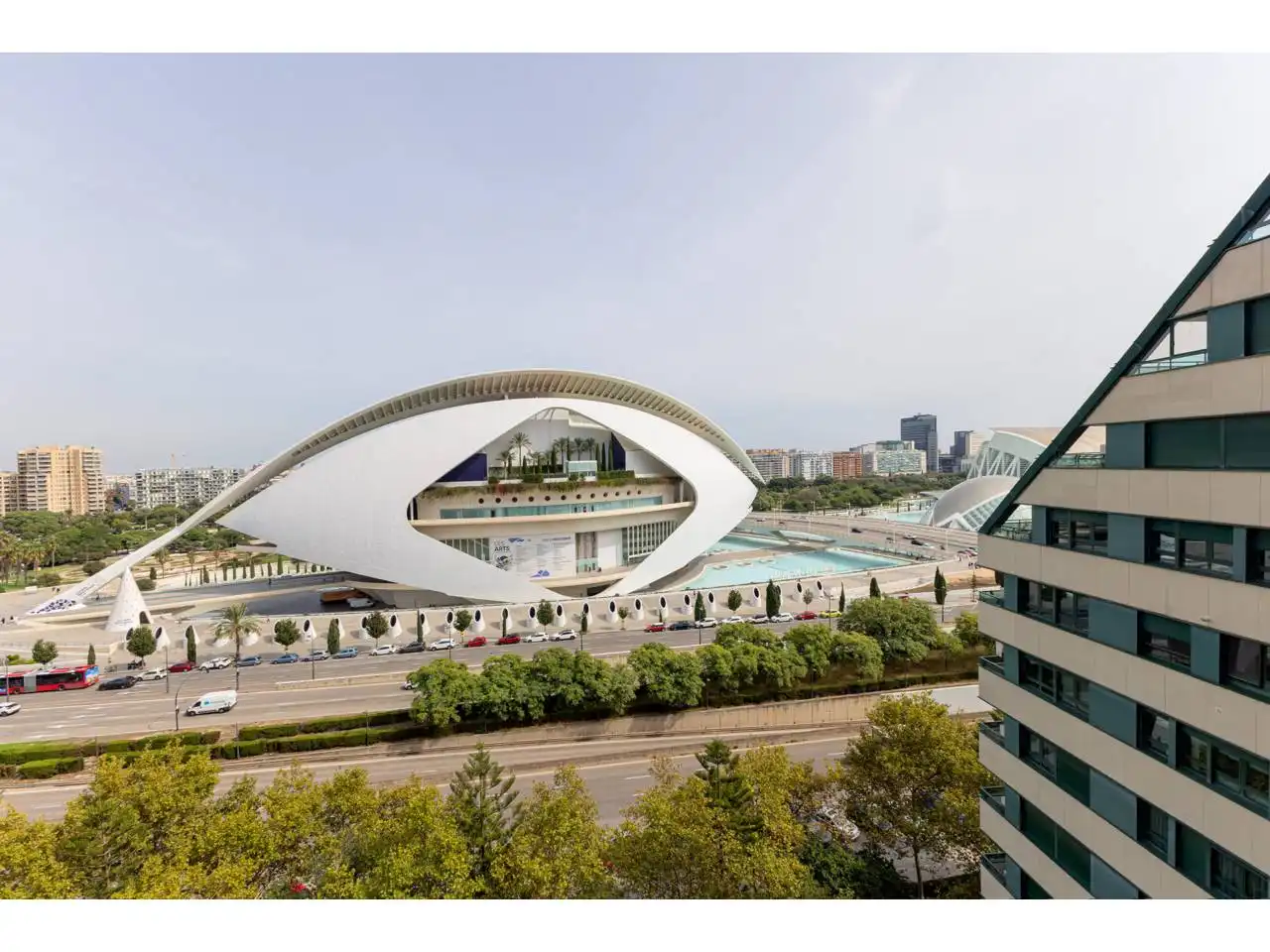 Vista exterior de Piso en venta en Valencia con Aire acondicionado, Terraza y Amueblado