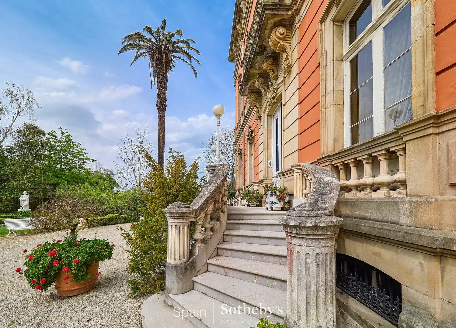 Vista exterior de Casa o chalet en venta en Gijón  con Calefacción, Jardín privado y Terraza