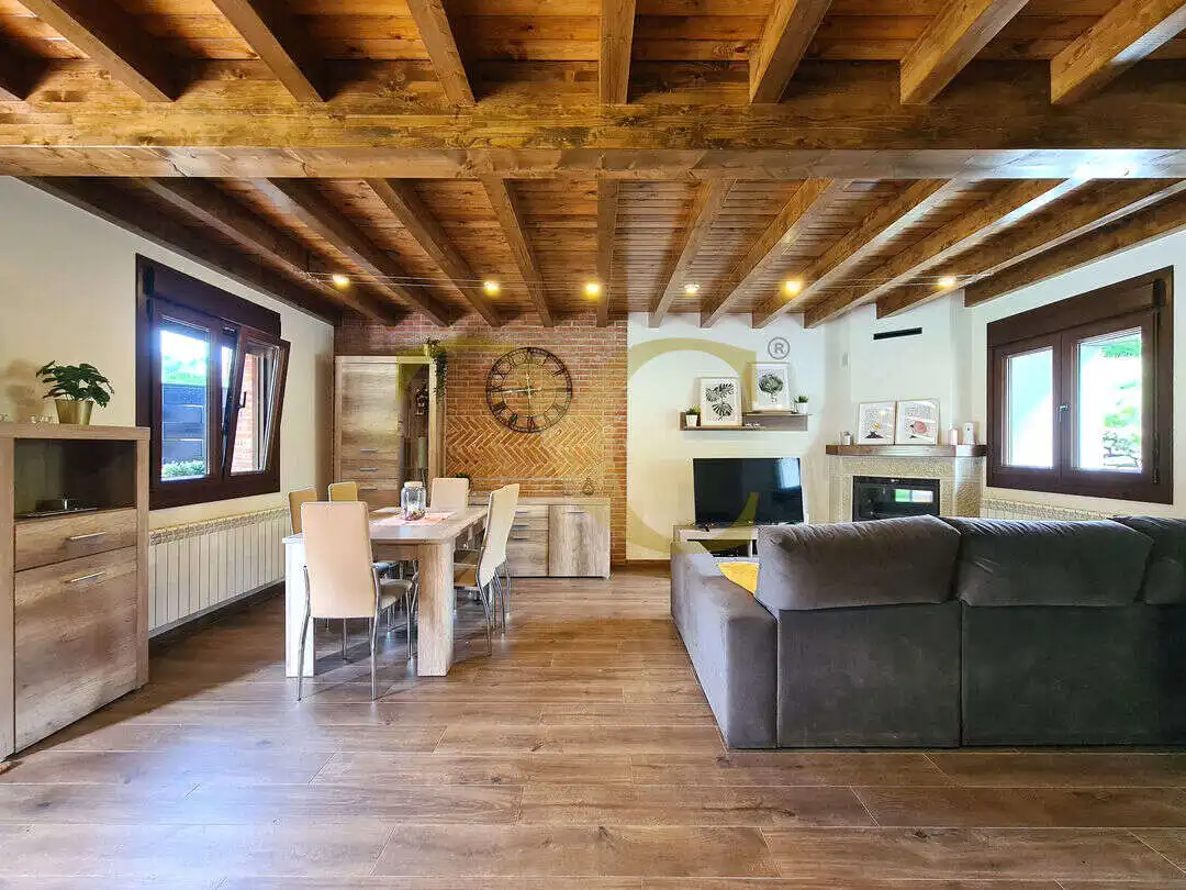 Sala de estar de Casa o chalet en venta en Ribadesella con Calefacción, Jardín privado y Trastero