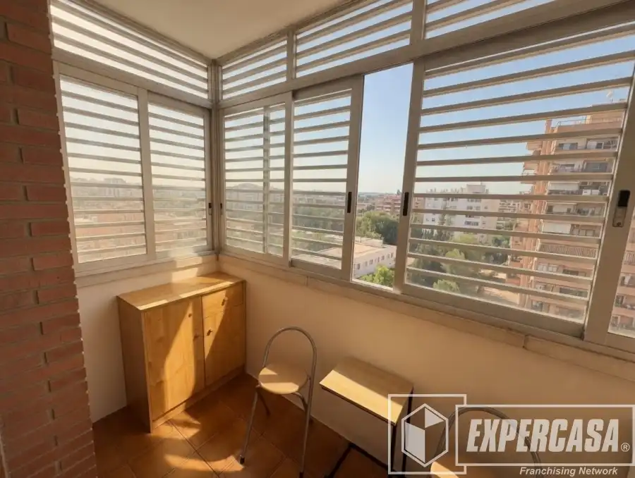 Terrassa de Pis en venda en Paterna amb Aire condicionat, Traster i Moblat