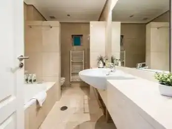 Badezimmer von Wohnungen zur Miete in  Logroño