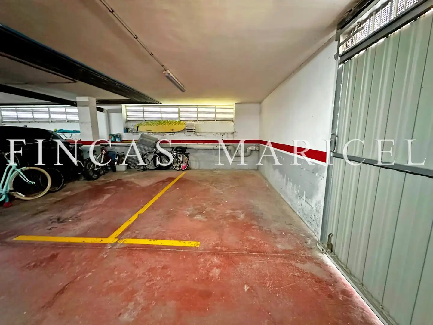 Parking de Ático en venta en Sitges con Calefacción, Terraza y Piscina comunitaria