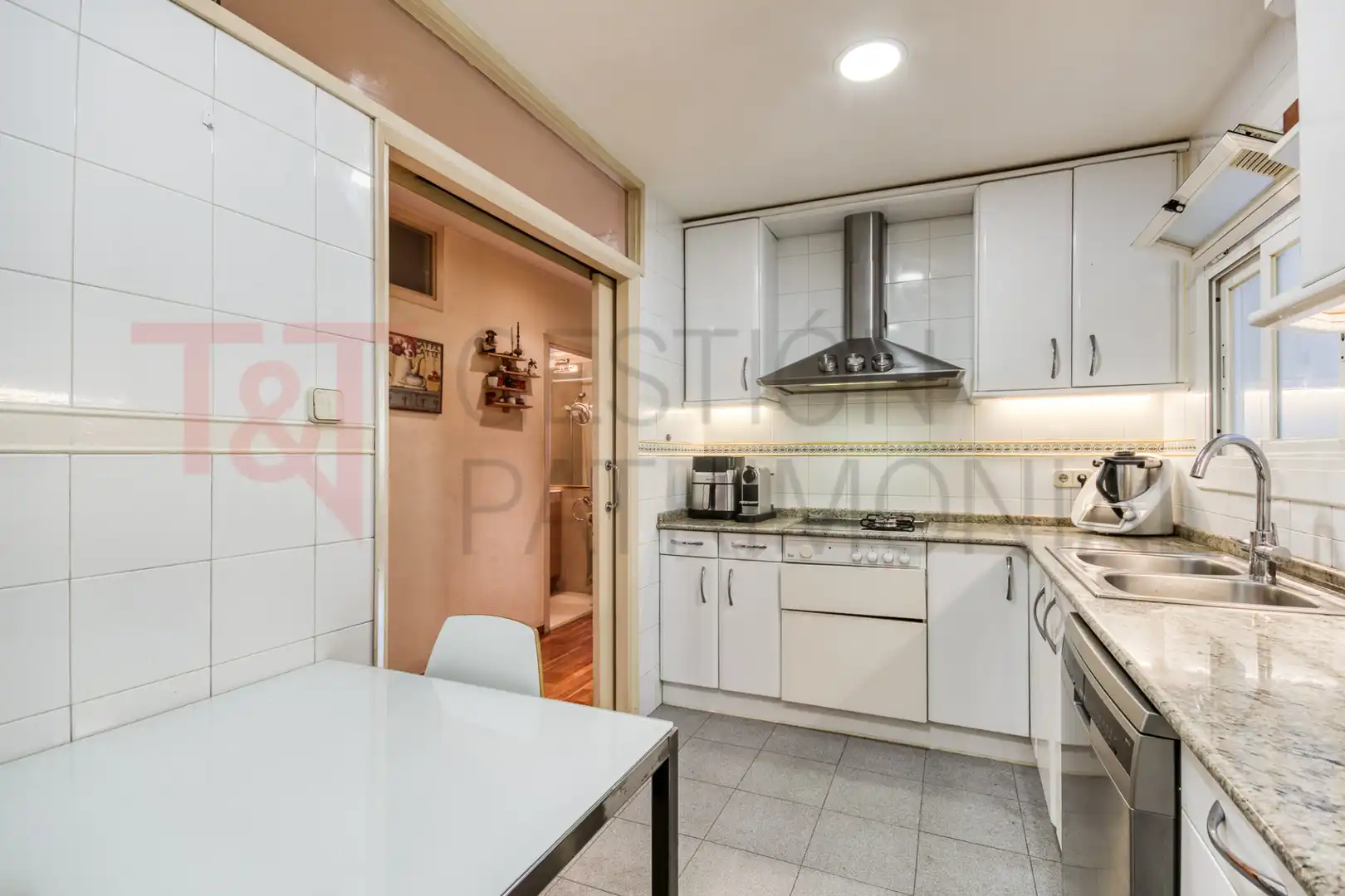 Cocina de Piso en venta en Barcelona con Aire acondicionado, Calefacción y Parquet