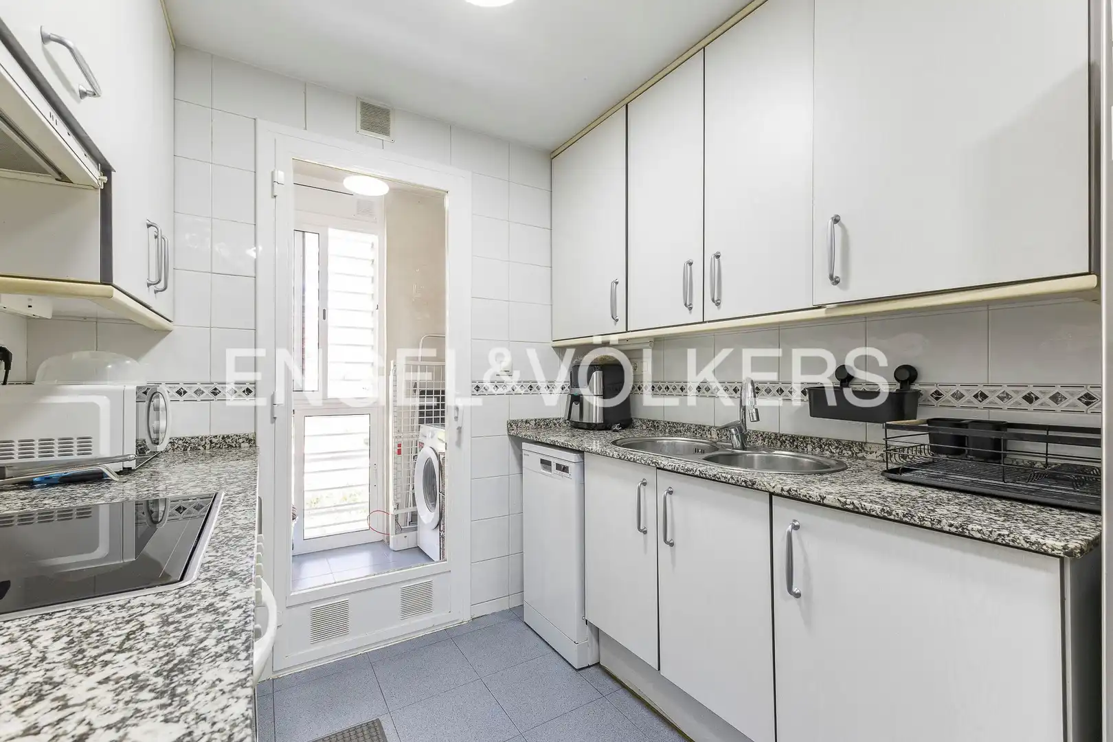 Kitchen of Flat for rent in Sant Feliu de Llobregat  with Heating, Furnished and Balcony