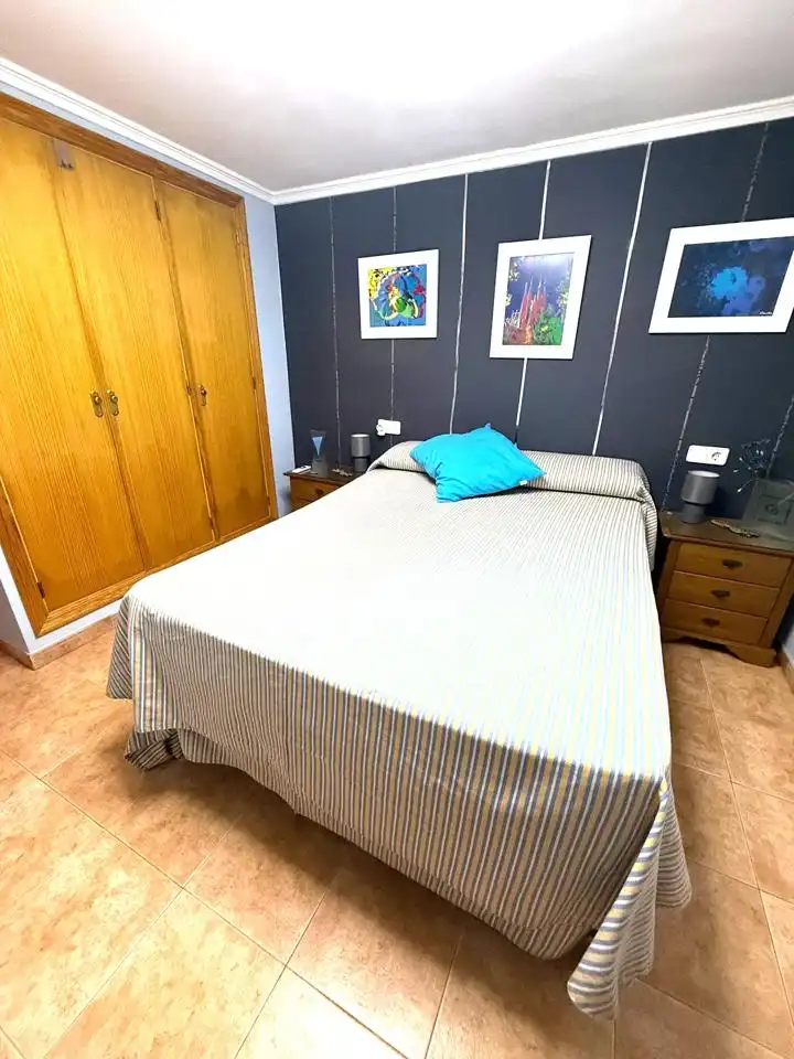 Habitación de Planta baja en venta en Oliva con Terraza