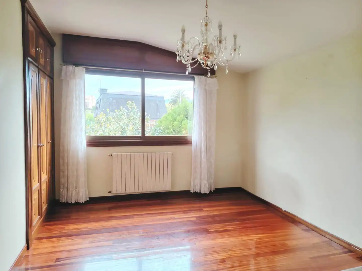 Habitación de Casa o chalet en venta en Vigo  con Calefacción, Terraza y Balcón