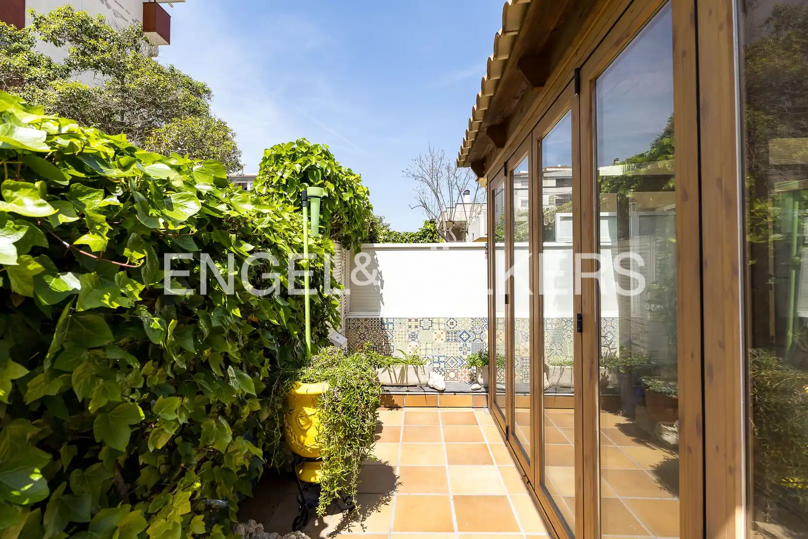 Terrace of Houses for sale in Vilanova i la Geltrú  with Air Conditioner, Heating and Private garden