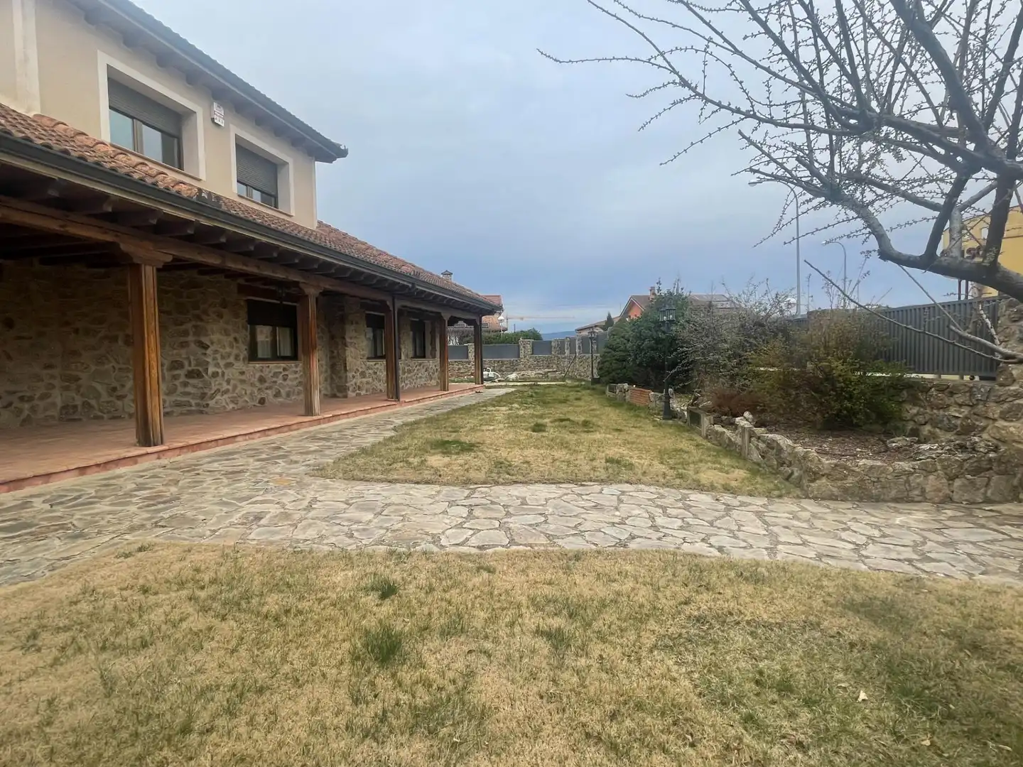 Jardín de Casa o chalet en venta en La Lastrilla  con Jardín privado, Terraza y Trastero