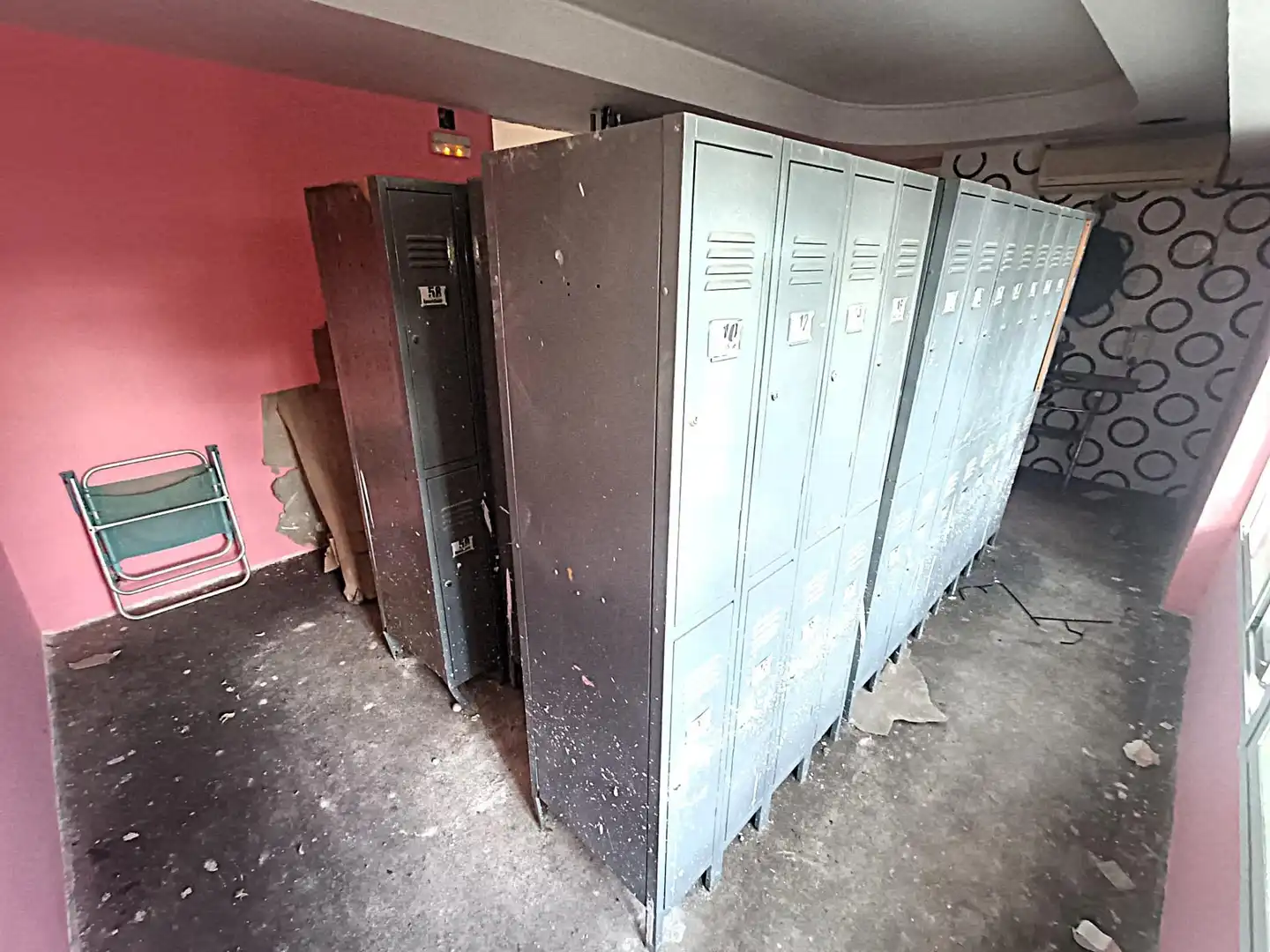 Habitación de Local en venta en Benidorm