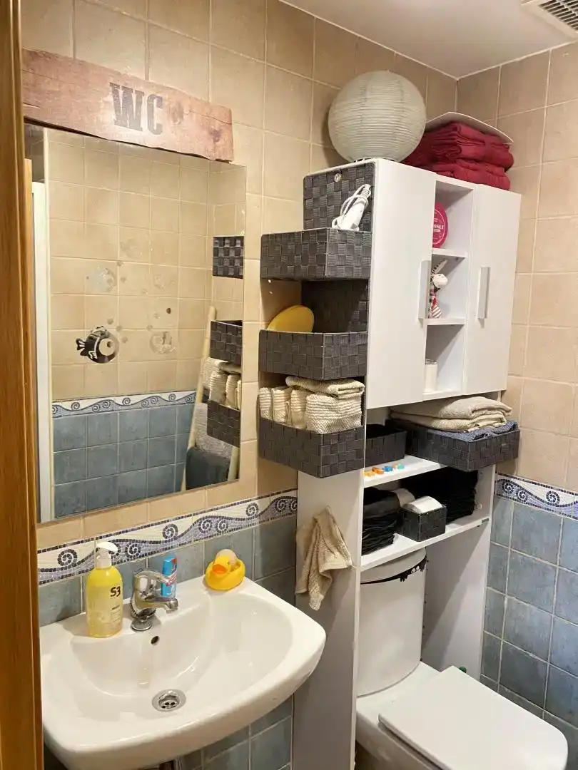 Bathroom of Flat for sale in Alcolea  with Swimming Pool and Balcony