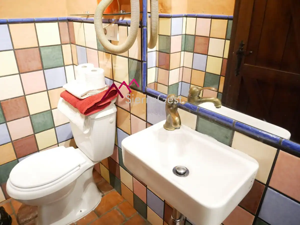 Baño de Edificio en venta en Ubrique