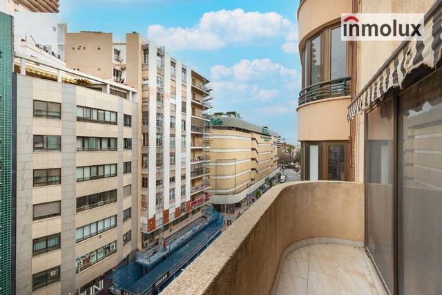 Dúplex en Venta en Avenida Maisonnave en Ensanche - Diputación