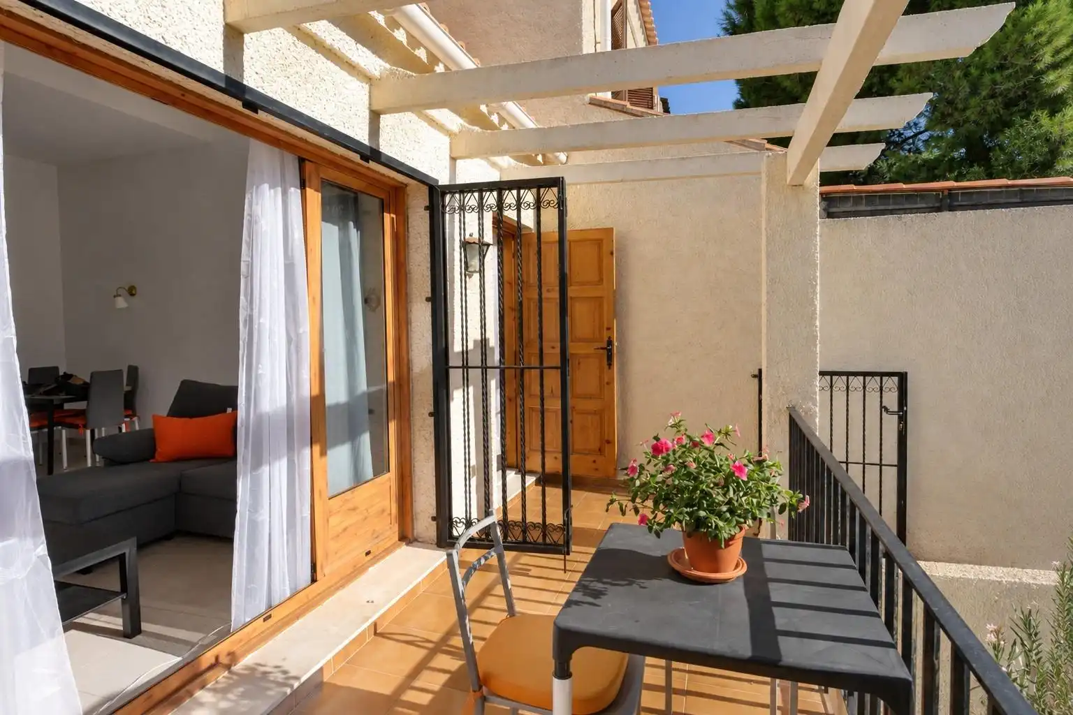 Casa a schiera con piscina in affitto a Avenida Avenida Escandinàvia 63, imagen 17
