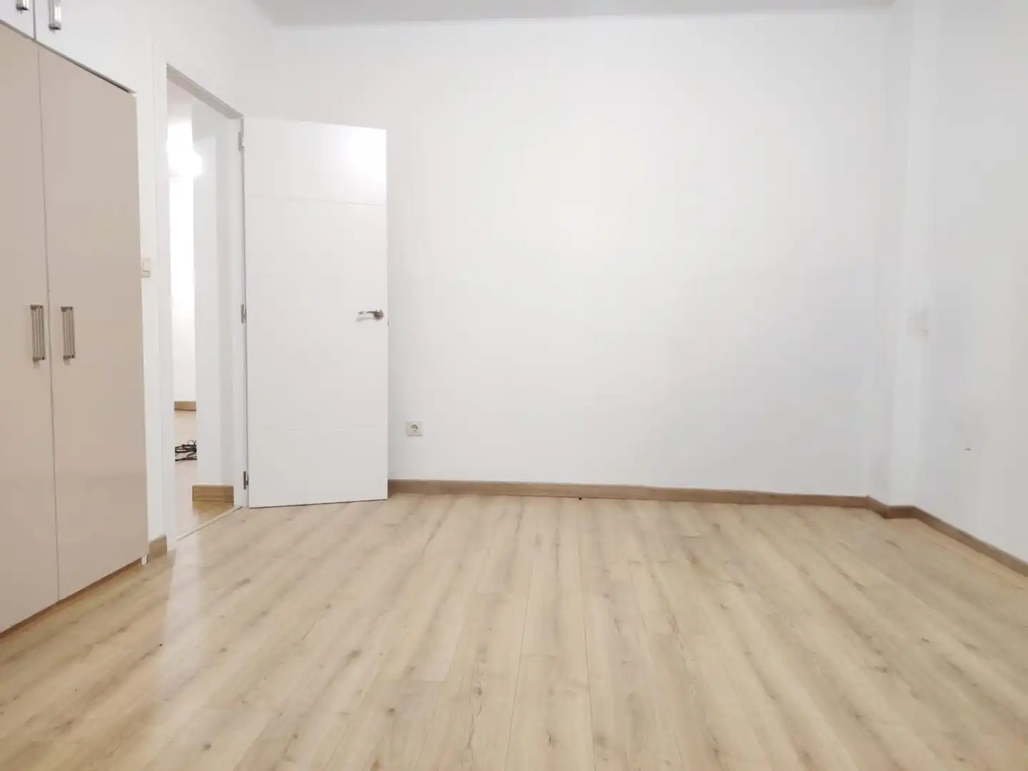 Bedroom of Flat for sale in Vigo   with Heating