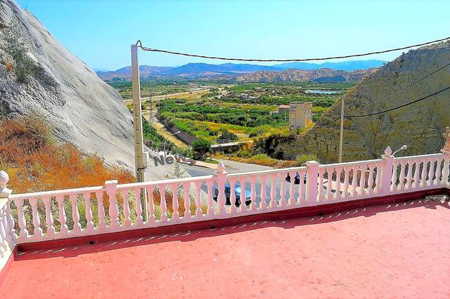 Casa-chalet en Venta en Glorieta del Olmo en Zurgena