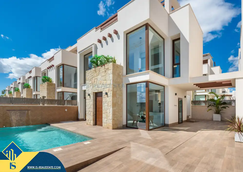 Villa mit Pool zum Verkauf in Rojales