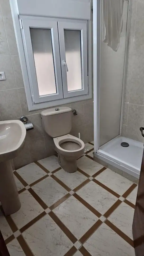 Bany de Pis en venda en Algeciras