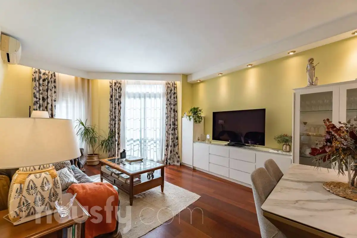 Piso con terraza en venta en Calle Creus ., imagen 3