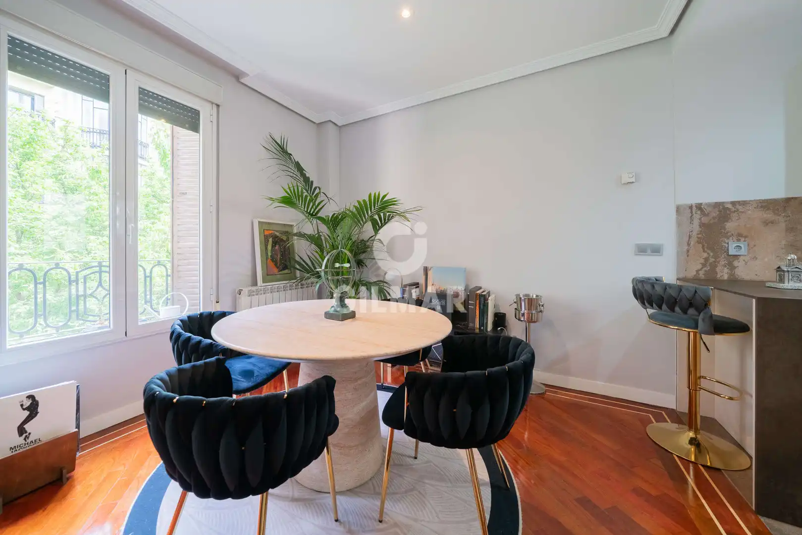 Comedor de Piso en venta en Madrid con Calefacción y Balcón