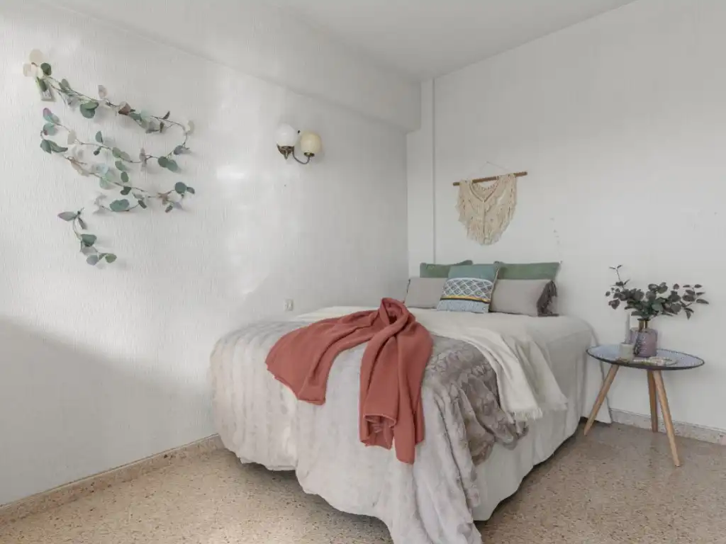 Apartments for sale in Calle Azorin 10 escalera 1 planta 06 puerta a, Campello Playa