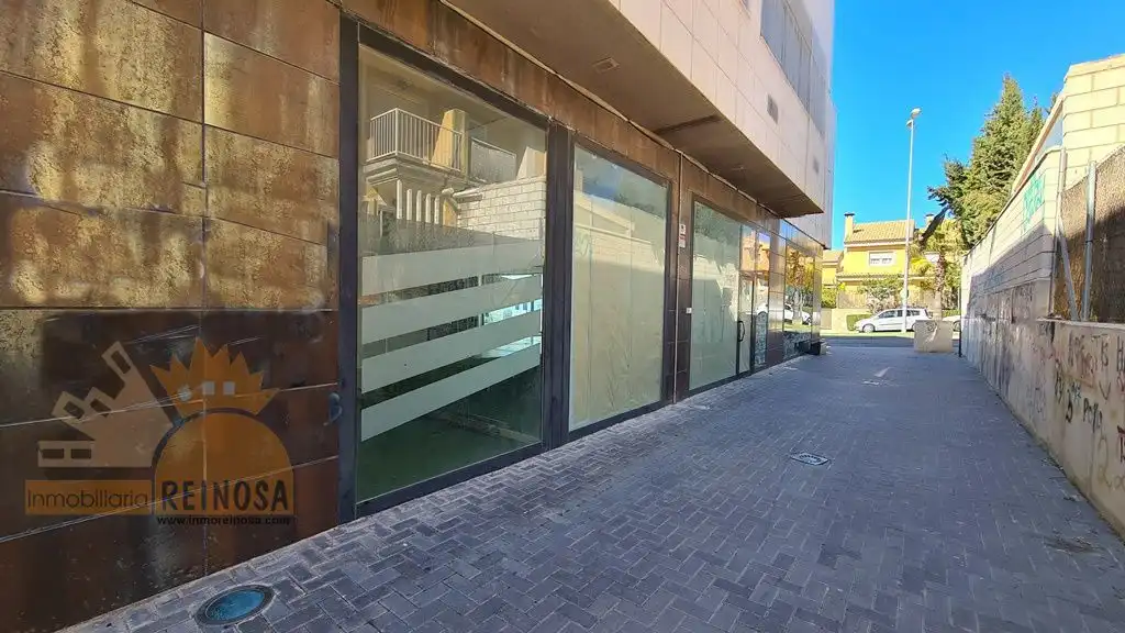 Vista exterior de Local en venta en Molina de Segura