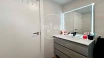 Bathroom of Flat for sale in Paiporta  with Air Conditioner and Furnished