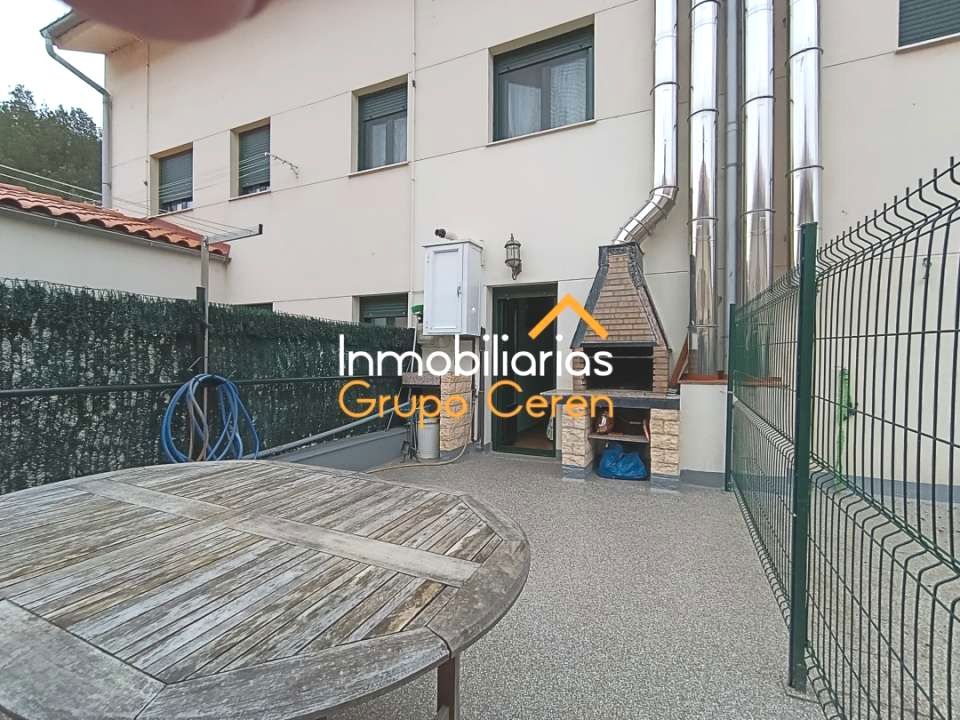 Außenansicht von Wohnungen zum verkauf in Cuzcurrita de Río Tirón mit Heizung, Privatgarten und Terrasse