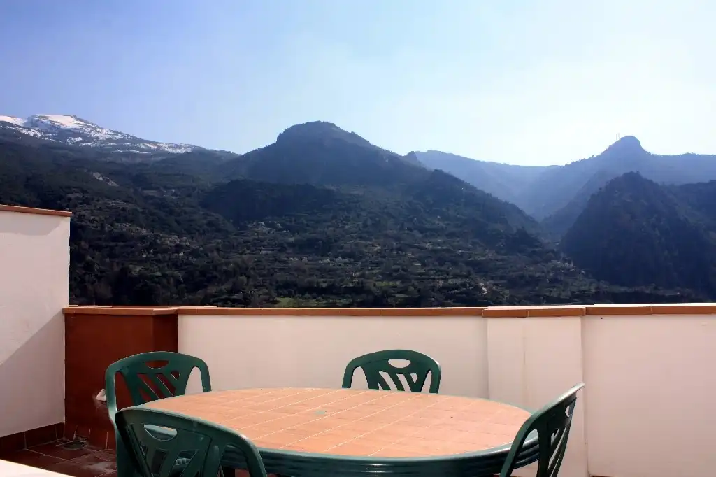 Flat with lift for sale in Güéjar Sierra, imagen 2