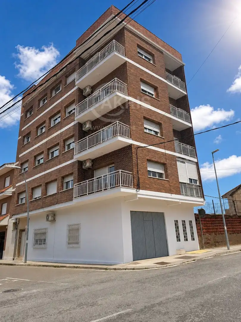 Appartement avec ascenseur à louer à Calvo Sotelo