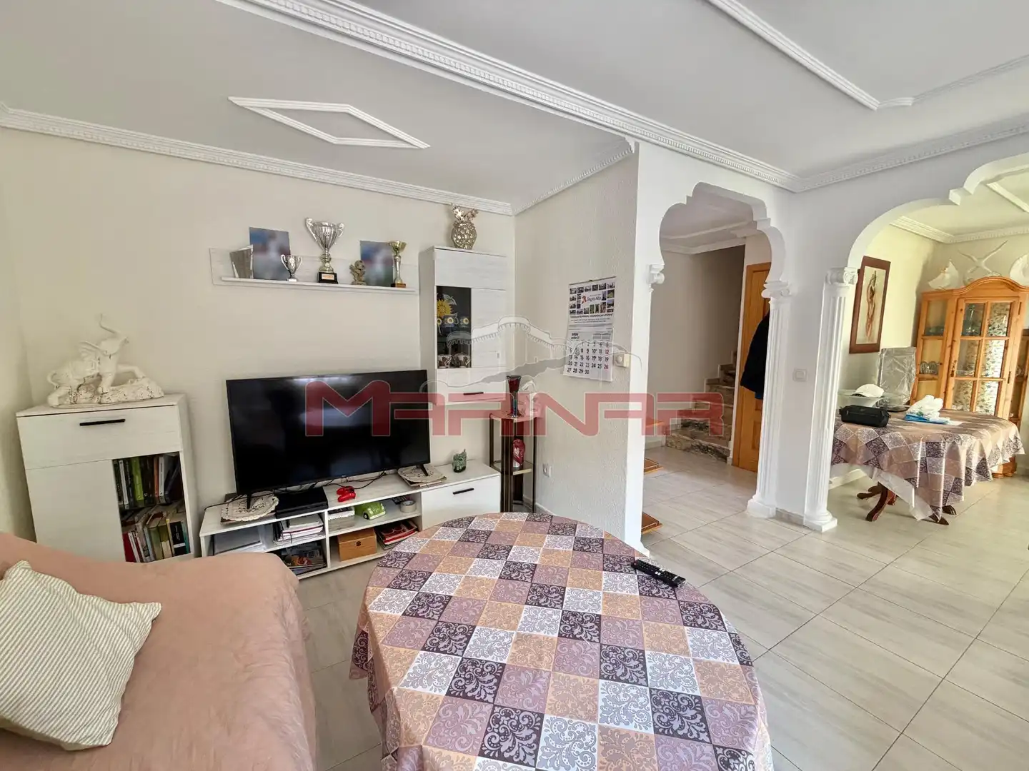 Sala d'estar de Casa adosada en venda en Seseña amb Traster