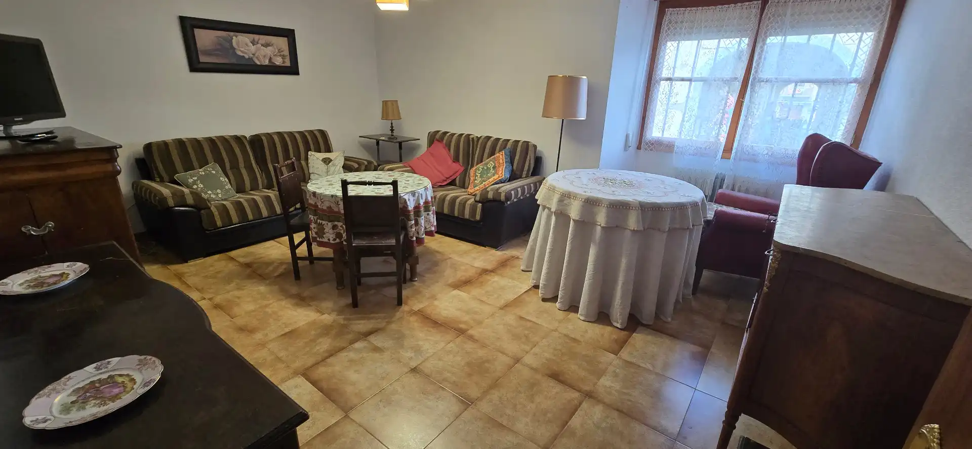 Wohnzimmer von Wohnung zur Miete in Villacastín mit Heizung, Möbliert und Ofen