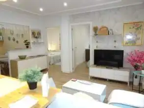 Sala de estar de Piso de alquiler en Gijón  con Calefacción, Parquet y Amueblado