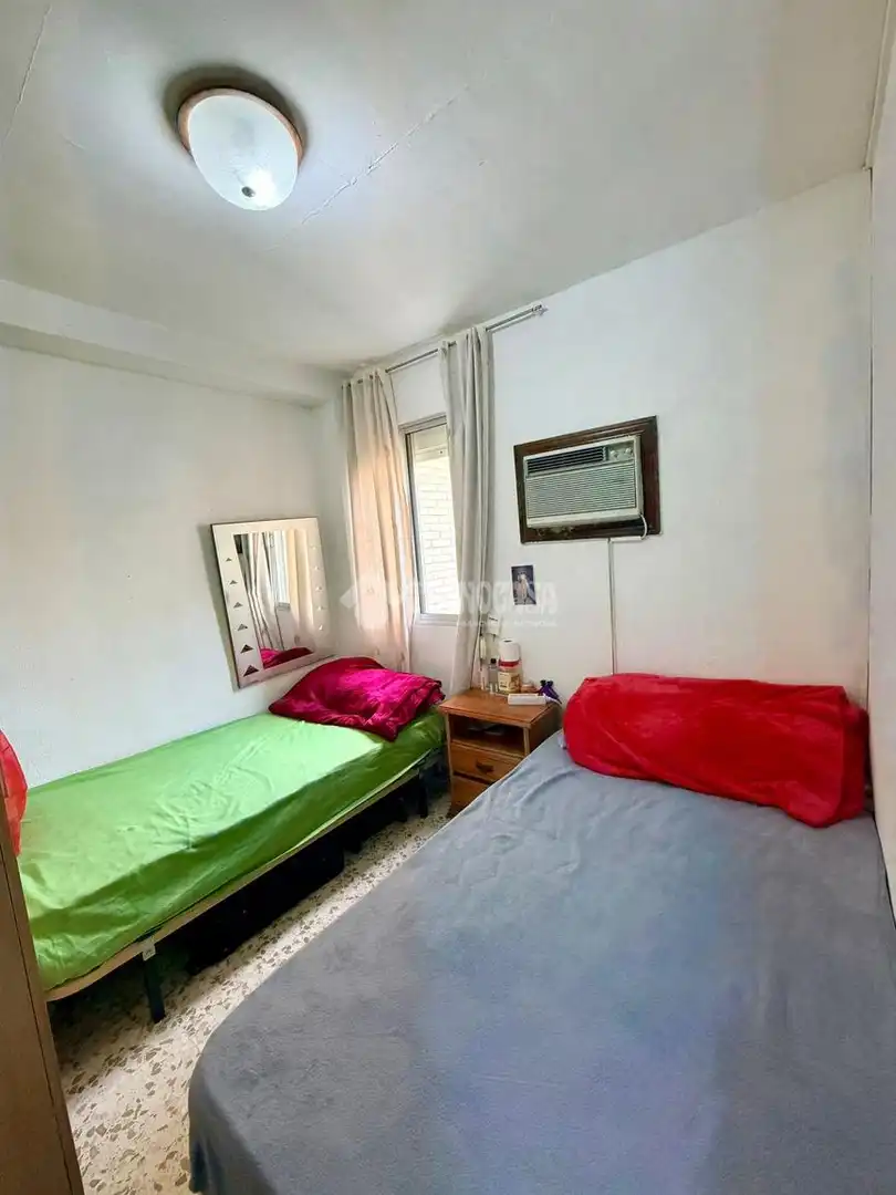 Habitación de Piso en venta en Sevilla con Calefacción