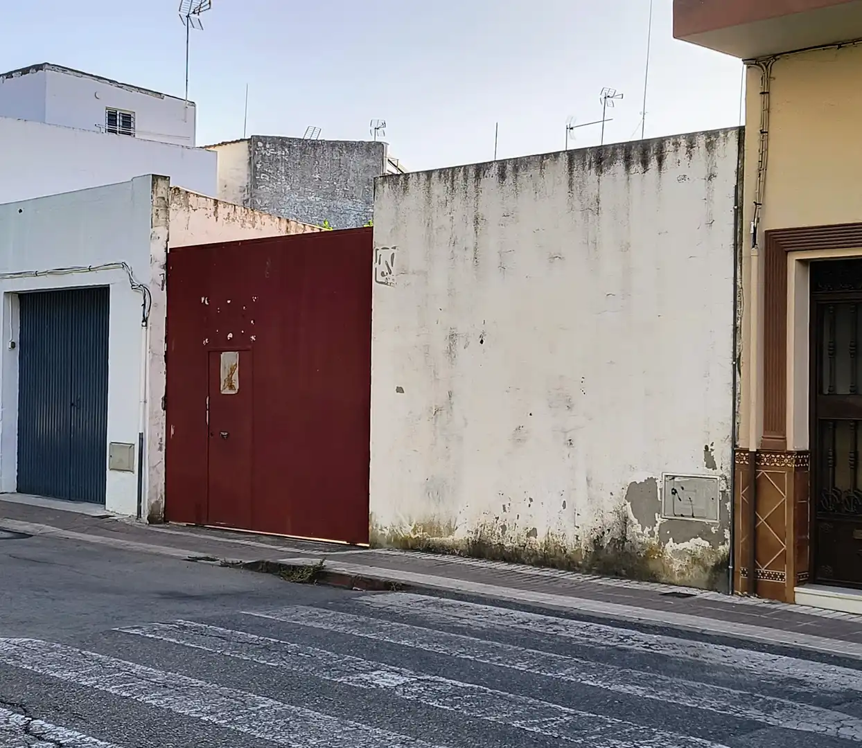 Lands and plots for sale in Avenida de la Paz, imagen 2