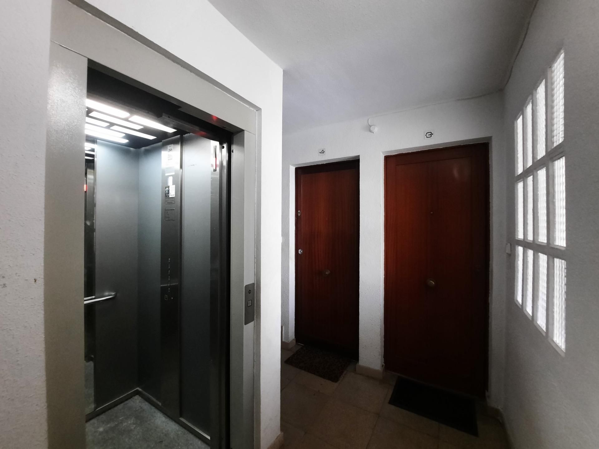 Flat for sale in Reus  with Terrace and Balcony