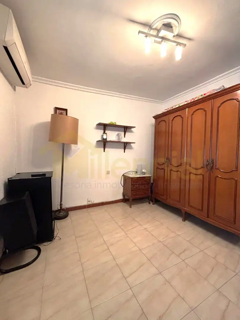 Habitación de Casa adosada en venta en Sevilla con Aire acondicionado y Trastero