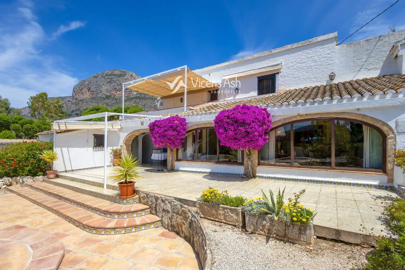 Exterior view of Houses for sale in Jávea / Xàbia  with Storage room, Swimming Pool and Furnished
