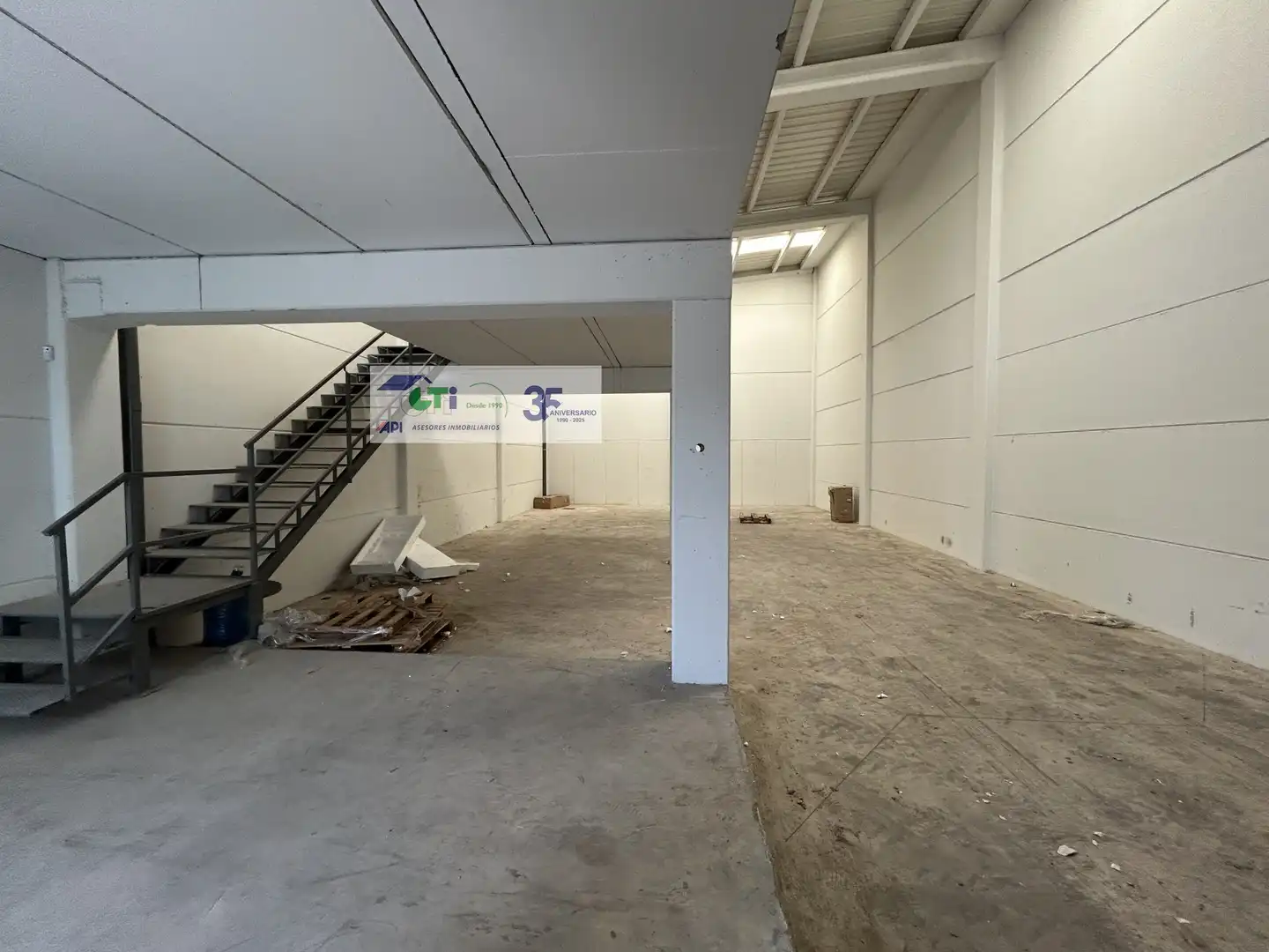 Nave industrial en venta en Zaragoza