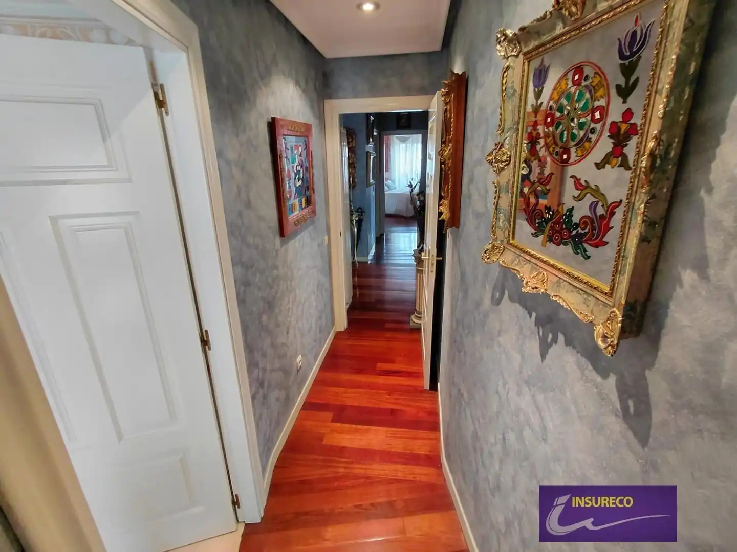 Ático en venta en León Capital  con Calefacción, Terraza y Amueblado