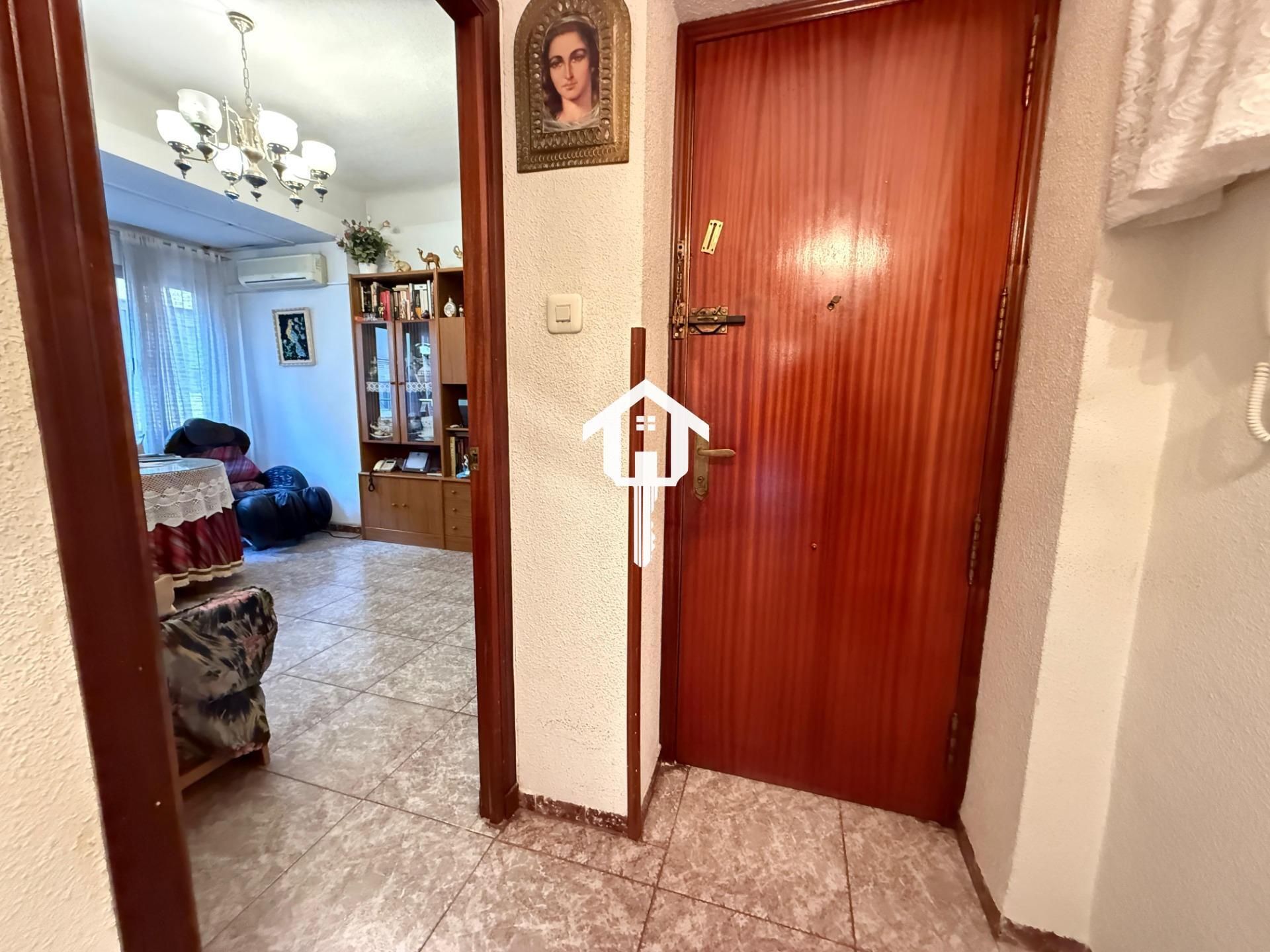 Flat for sale in Alicante / Alacant  with Air Conditioner and Balcony