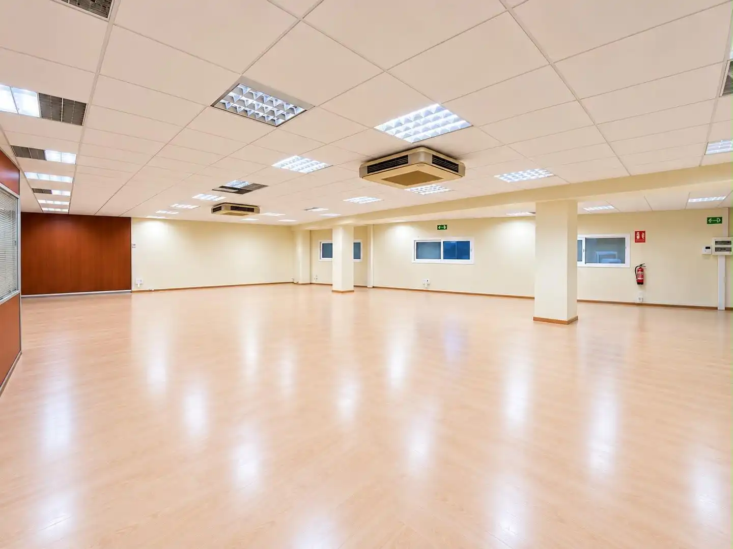Commercial properties for rent in Califòrnia - Santa Madrona  