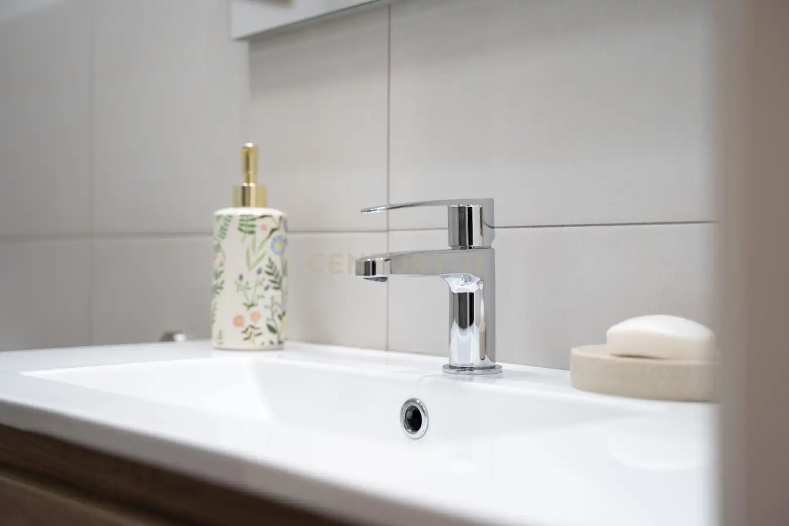 Bany de Apartament en venda en Madrid amb Aire condicionat, Traster i Forn