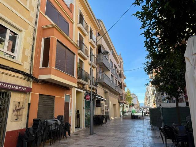 Casa-chalet en Venta en Carrer LEGIONARIO BERNABEU, 3 en Centro Histórico