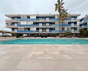 Swimming pool of Flat for sale in Castelldefels  with Air Conditioner, Heating and Parquet flooring