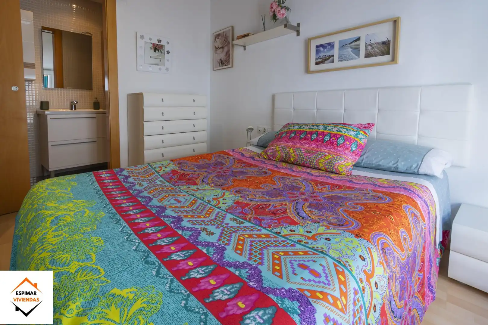 Bedroom of Apartments for sale in Zaragoza