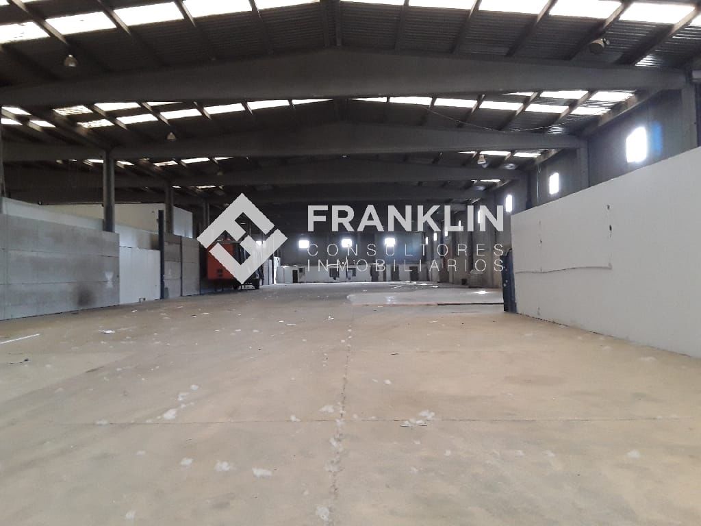 Nau industrial de lloguer en Hostalric