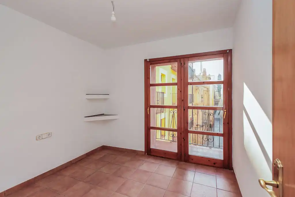 Flat for sale in Pz de Santiago Russinyol, Part Alta